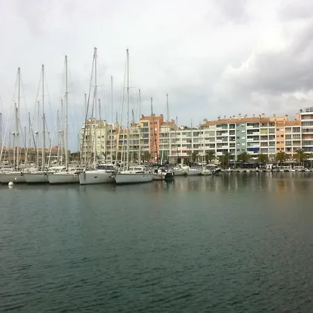 Appartement Hyeres, 3 Pieces, 4 Personnes - Fr-1-335-142