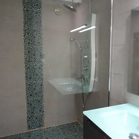 Appartamento Appartement Hyères, 3 pièces, 4 personnes - FR-1-335-142 *